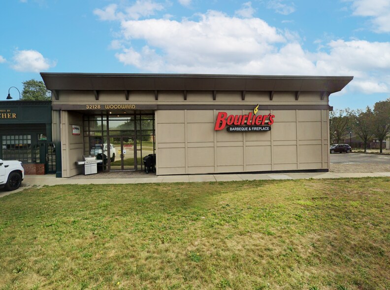 32128 Woodward Ave, Royal Oak, MI à louer - Photo du bâtiment - Image 1 de 3