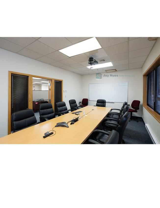 135-145 Wood Rd, Braintree, MA à louer Photo principale- Image 1 de 7