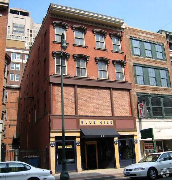 851 Chapel St, New Haven, CT à vendre - Photo principale - Image 1 de 1