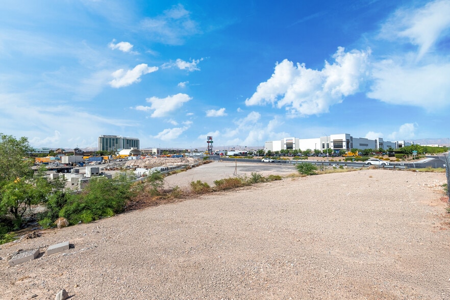 7910 S Dean Martin Dr, Las Vegas, NV for sale - Other - Image 3 of 5