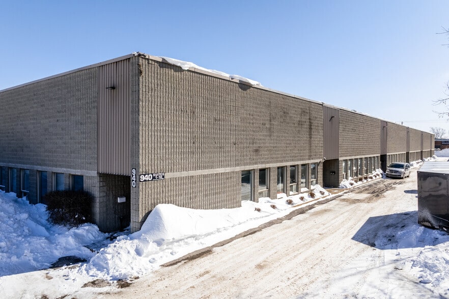 940 Rue Michelin, Laval, QC for sale - Primary Photo - Image 1 of 1