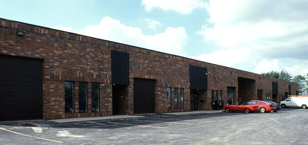 830 Seton Ct, Wheeling, IL à louer - Autre - Image 2 de 5