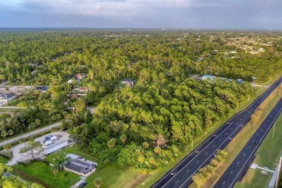 11201 S Tamiami Trl, North Port, FL à vendre Photo principale- Image 1 de 22