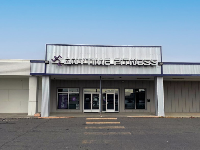 1710 E Gregory Ave, Sunnyside, WA à vendre - Photo principale - Image 1 de 3