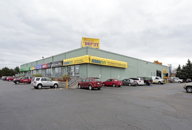 Plus de détails pour 907 Victoria St N, Kitchener, ON - Commerce de détail à louer