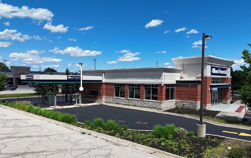 3250 Kirchoff Rd, Rolling Meadows, IL for sale - Building Photo - Image 2 of 5