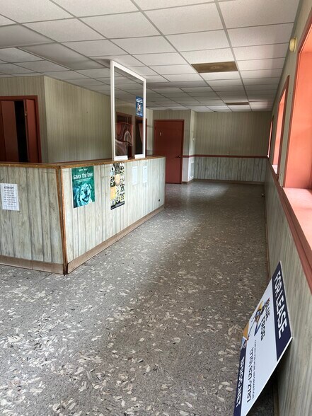 988 Highway 75, Hiawassee, GA à vendre - Photo du bâtiment - Image 3 de 15