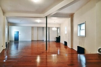 373 S 1st St, Brooklyn, NY for sale Interior Photo- Image 2 of 5