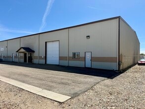 540 Wright Brothers Dr, Naples, UT for lease Interior Photo- Image 2 of 24