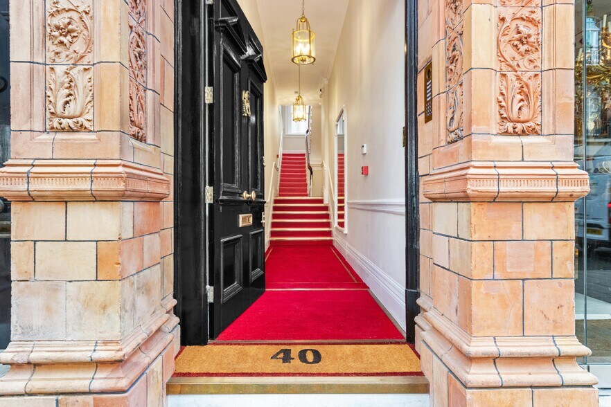 39-40 S Audley St, Londres à louer - Photo du bâtiment - Image 3 de 6