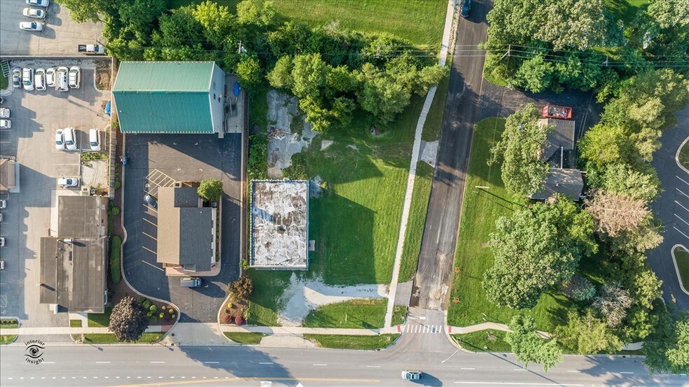 1902 Ogden Ave, Lisle, IL à vendre - Photo du bâtiment - Image 3 de 30