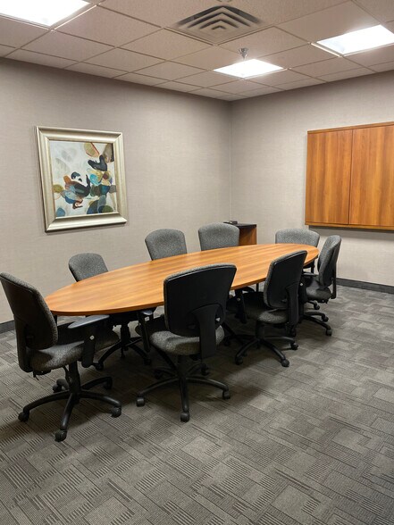 2780 Snelling Ave N, Roseville, MN à louer - Photo intérieure - Image 3 de 41