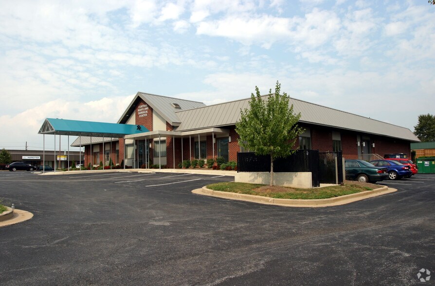 197 Thomas Johnson Rd, Frederick, MD for lease - Primary Photo - Image 1 of 3