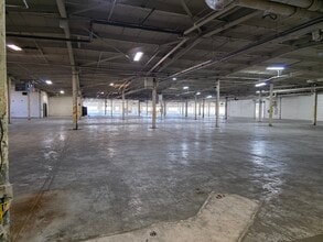 3400-3450 Oakton St, Skokie, IL for lease Interior Photo- Image 1 of 7