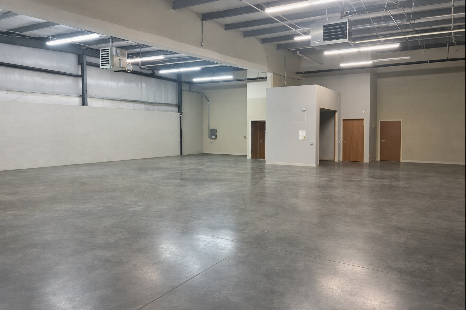 19313-19363 W 151st Ter, Olathe, KS à louer Photo intérieure- Image 1 de 4