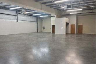 19313-19363 W 151st Ter, Olathe, KS à louer Photo intérieure- Image 1 de 4