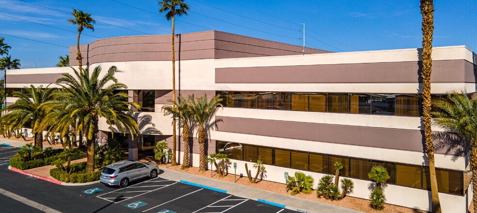 4530 S Decatur Blvd, Las Vegas, NV à louer - Photo du bâtiment - Image 3 de 8