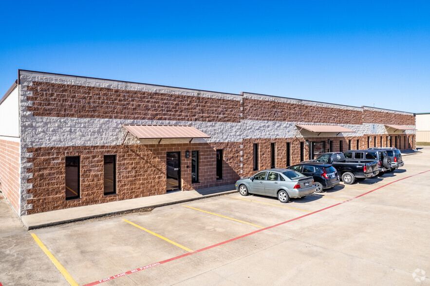 13630 Immanuel Rd, Pflugerville, TX à louer - Photo principale - Image 1 de 10