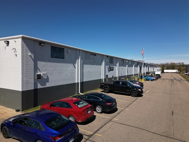 12800-12828 Emerson Dr, Brighton, MI for sale - Building Photo - Image 2 of 5