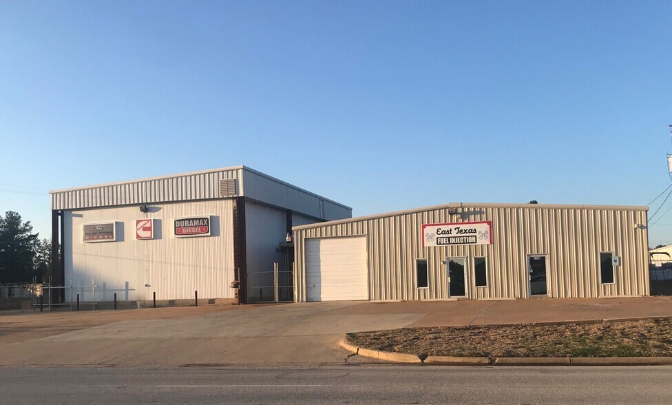 1703 E Whaley St, Longview, TX à louer - Photo du bâtiment - Image 2 de 42