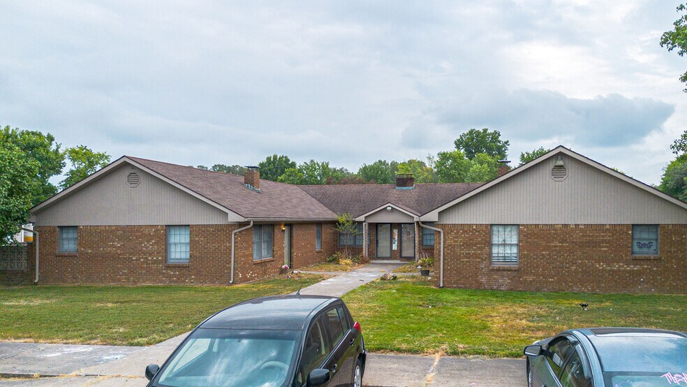 1120 E 8th St, Metropolis, IL à vendre - Photo principale - Image 1 de 3