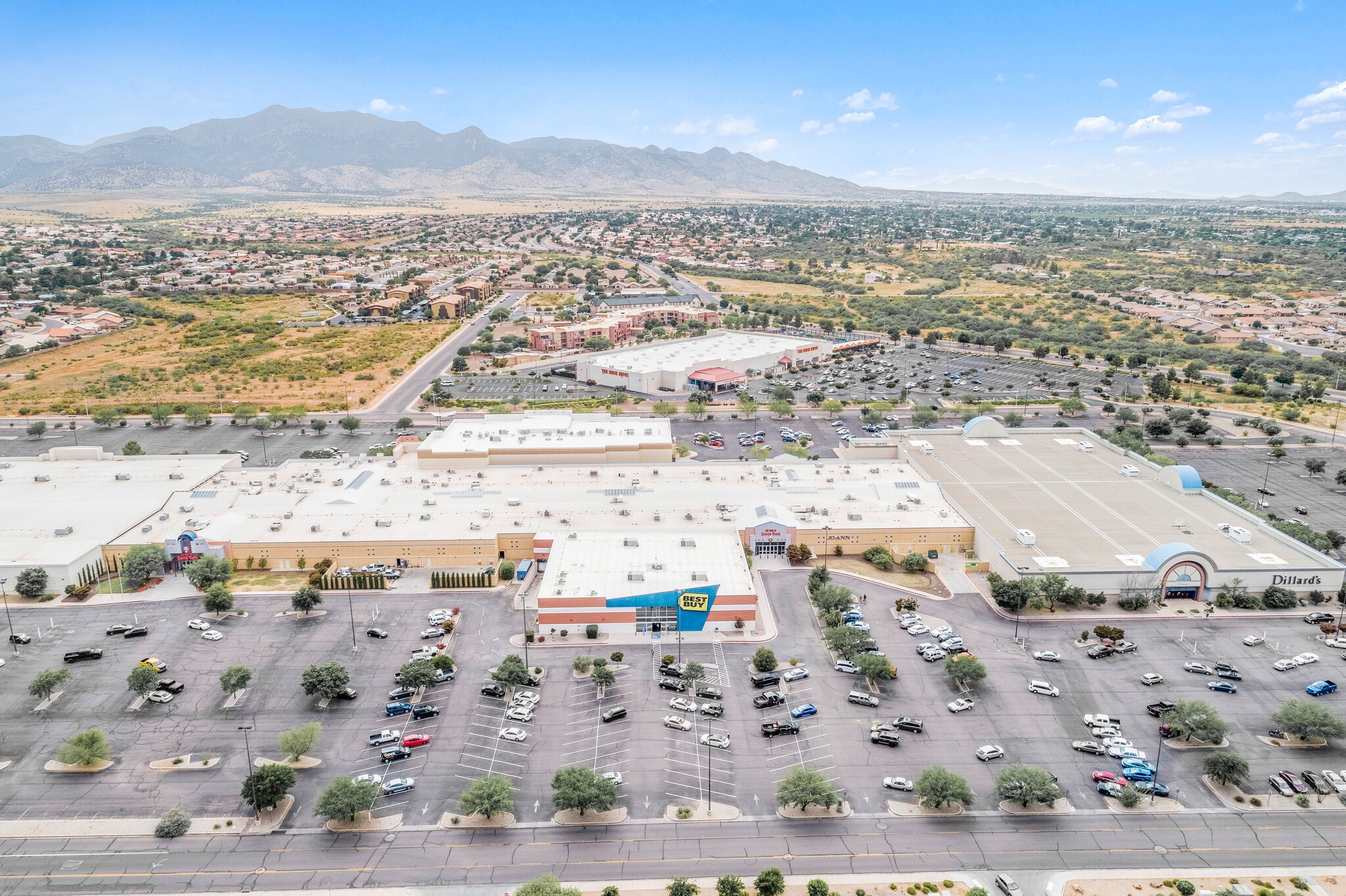 2200 El Mercado Loop, Sierra Vista, AZ for lease Primary Photo- Image 1 of 4