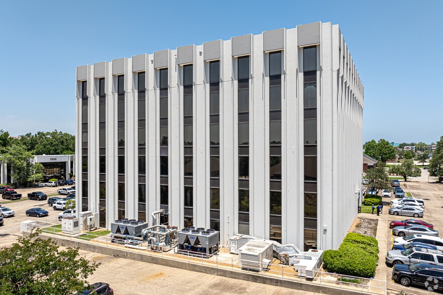 3636 S Sherwood Forest Blvd, Baton Rouge, LA for sale - Building Photo - Image 2 of 42