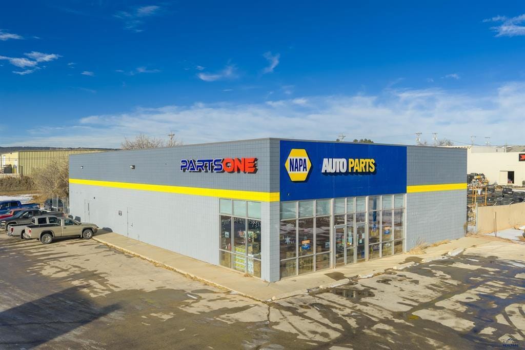 631 Deadwood Ave, Rapid City, SD for sale Primary Photo- Image 1 of 18