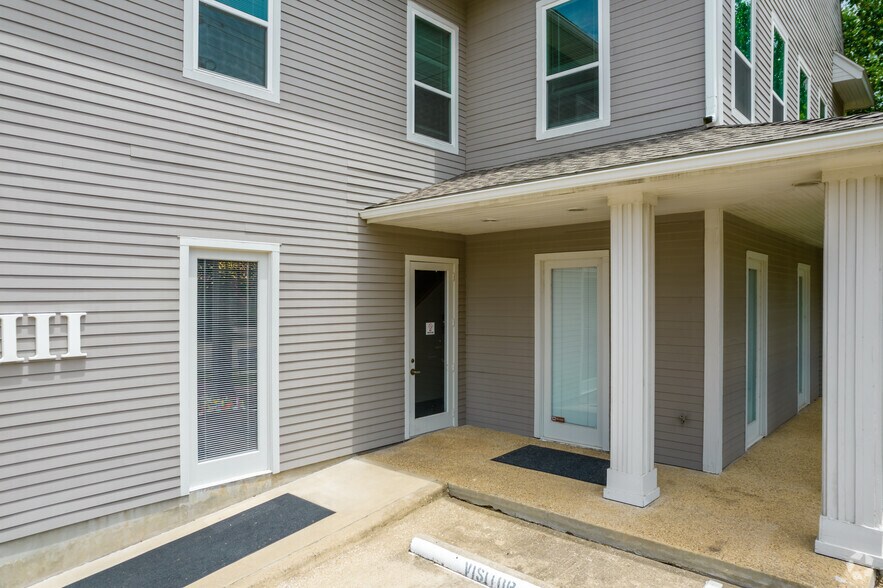 903 E 18th St, Plano, TX à louer - Photo du bâtiment - Image 3 de 4