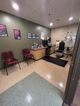 5275 E Trindle Rd, Mechanicsburg, PA à louer Photo intérieure- Image 2 de 5