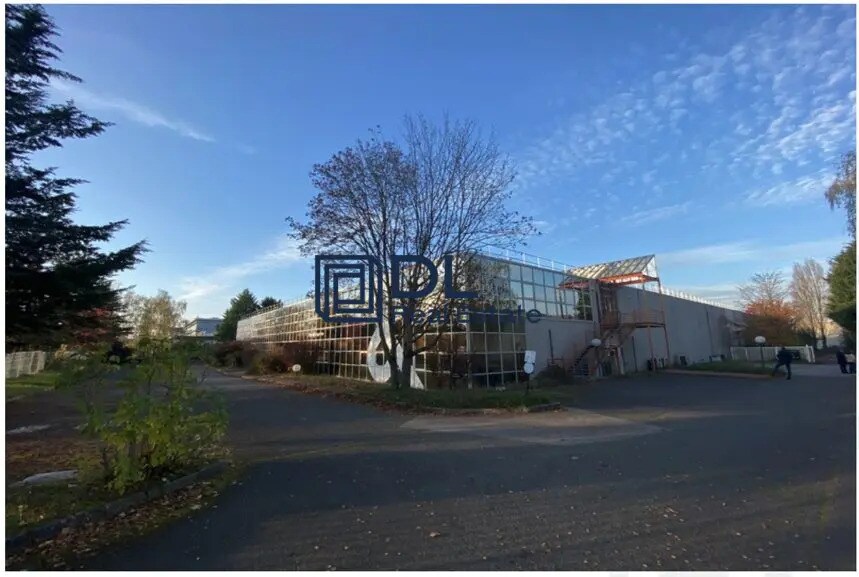 Industrial in Maurepas for sale Building Photo- Image 1 of 10