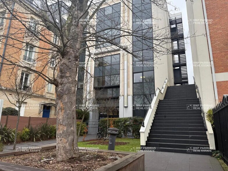 Bureau dans Vincennes à louer - Photo du bâtiment - Image 1 de 5