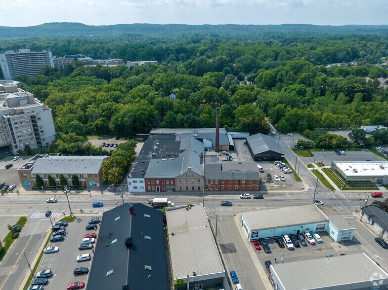 64 Hatt St, Hamilton, ON à vendre - Photo principale - Image 1 de 1