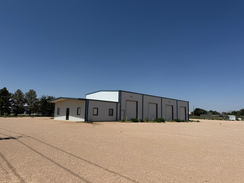 3001 S County Road 1255, Midland, TX à louer - Photo du bâtiment - Image 1 de 9