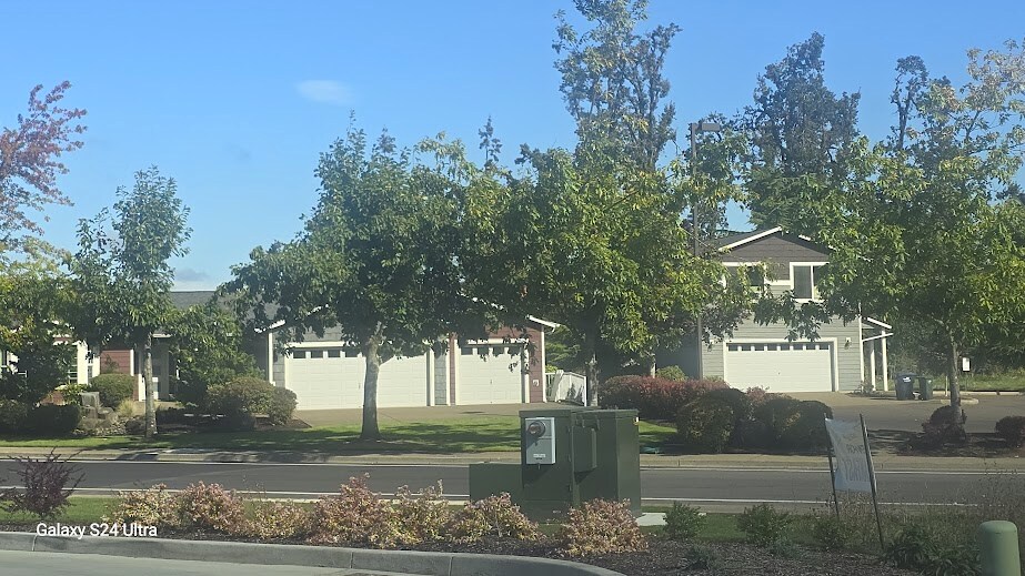 264 Melton Rd, Creswell, OR à vendre - Photo du bâtiment - Image 3 de 15