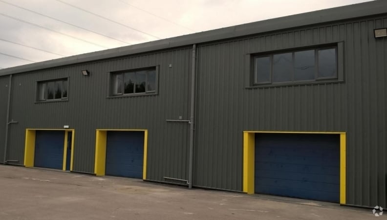 West Bawtry Rd, Rotherham à louer - Photo du bâtiment - Image 2 de 2