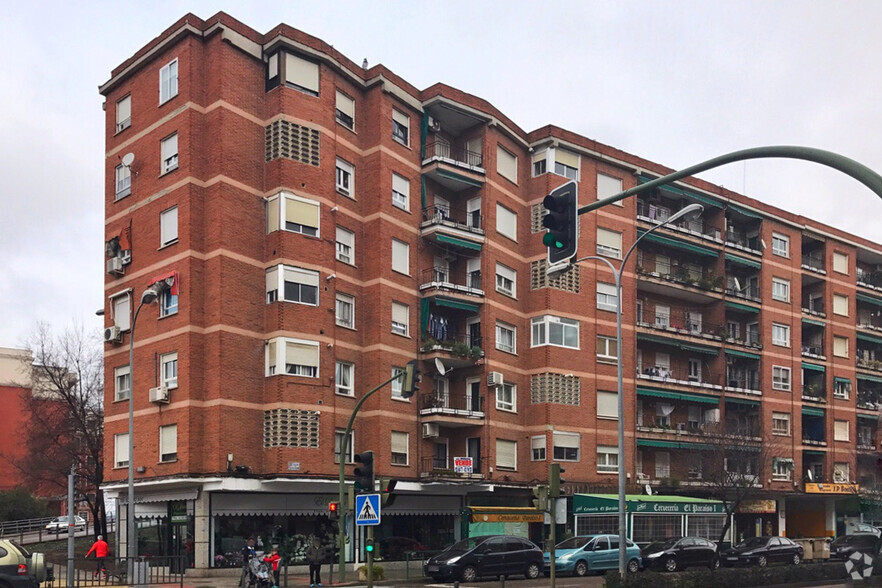 Avenida Francisco Aguirre, 206, Talavera De La Reina, Toledo à vendre - Photo du bâtiment - Image 1 de 2