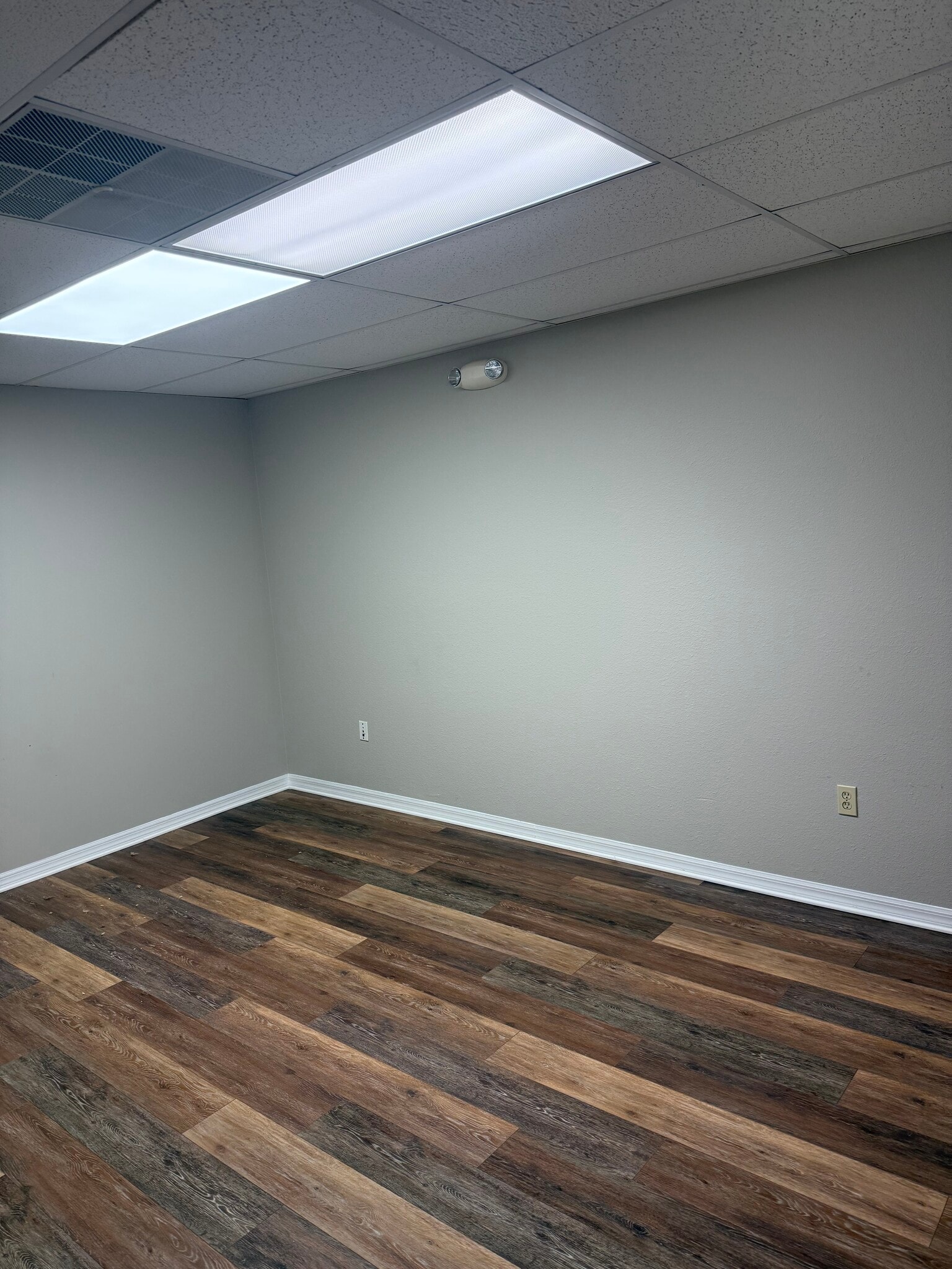 5304 S Florida Ave, Lakeland, FL à louer Photo intérieure- Image 1 de 2