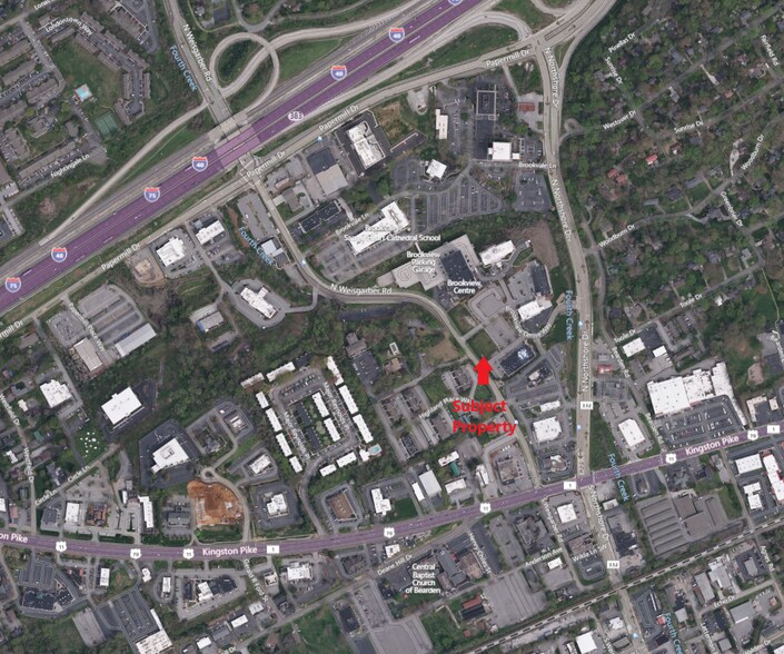 225 Brookview Centre Way, Knoxville, TN à louer - Photo du bâtiment - Image 3 de 6