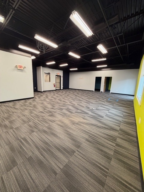 425 Buford Hwy, Suwanee, GA for lease Interior Photo- Image 1 of 6