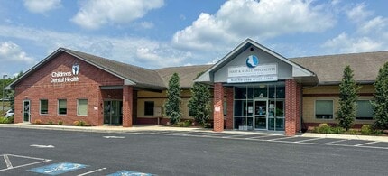 4 Flowers Dr, Mechanicsburg, PA for lease Building Photo- Image 1 of 2