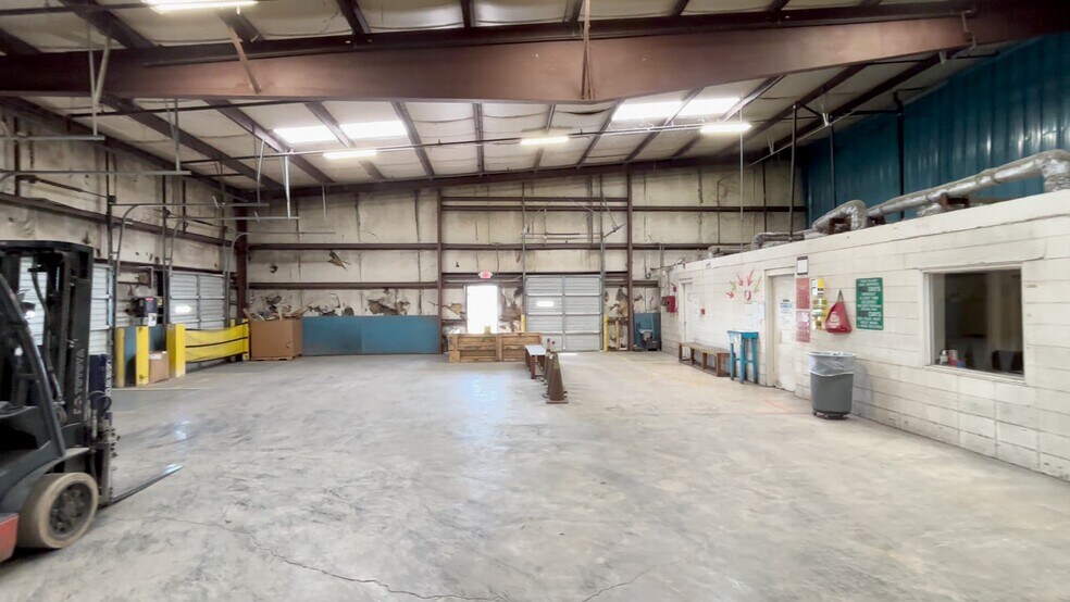 2212 Randolph Rd, Shelby, NC for lease - Commercial Listing Video - Image 3 of 14