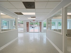1389 Richmond Rd, Charlottesville, VA for lease Interior Photo- Image 2 of 4