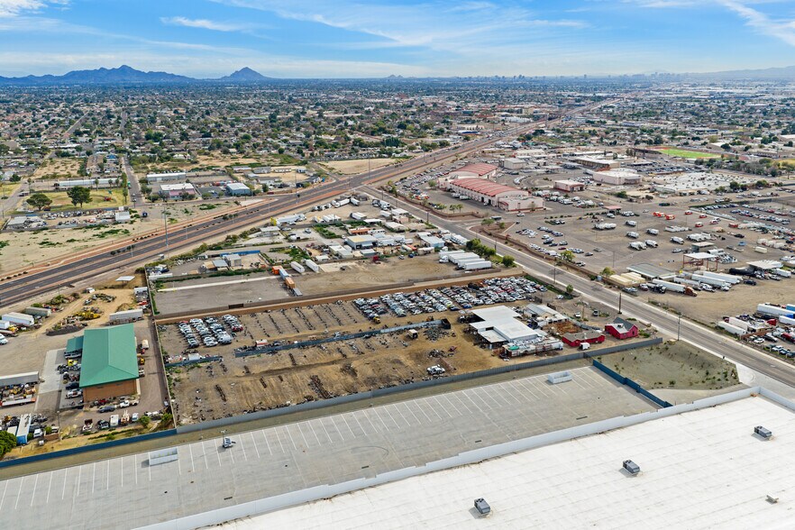 6424 W Orangewood Ave, Glendale, AZ à louer - Photo du bâtiment - Image 3 de 6