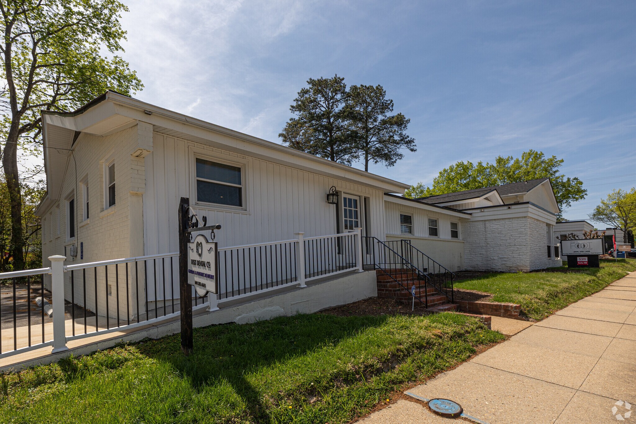 5311 Patterson Ave, Richmond, VA à louer Photo principale- Image 1 de 10