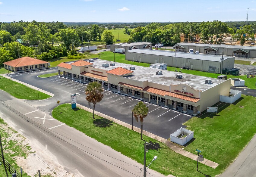 4127-4137 CR 106, Oxford, FL à louer - Photo du bâtiment - Image 2 de 12