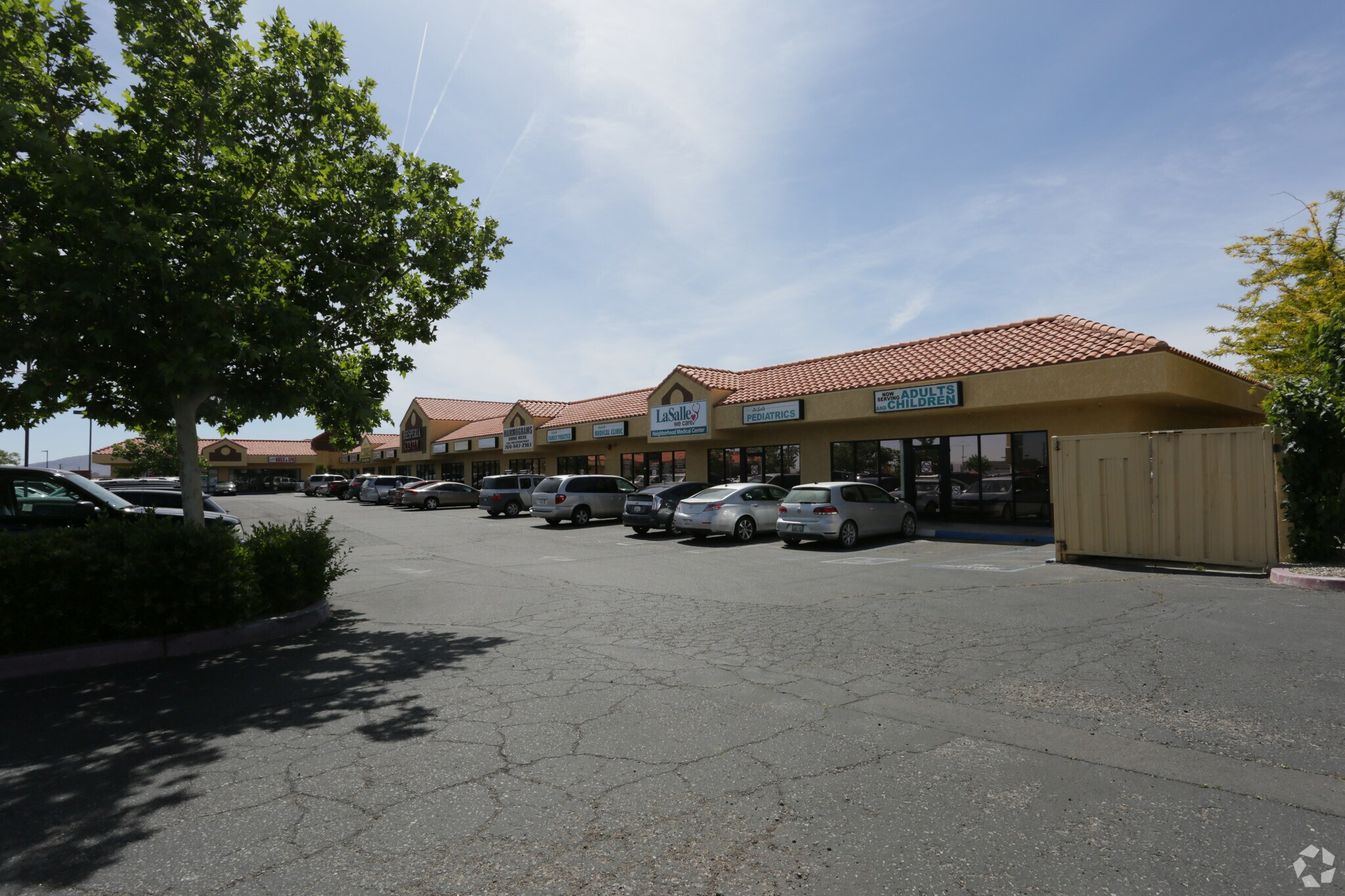 16455 Main St, Hesperia, CA for lease Building Photo- Image 1 of 6