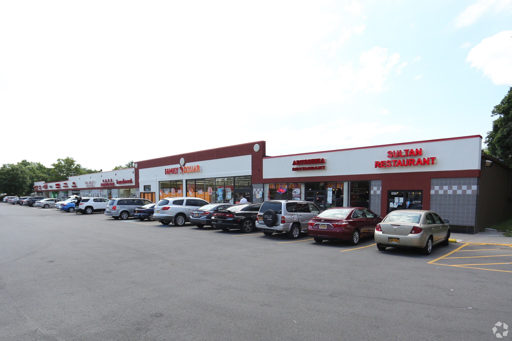 1653-1691 Mount Hope Ave, Rochester, NY for lease Primary Photo- Image 1 of 10