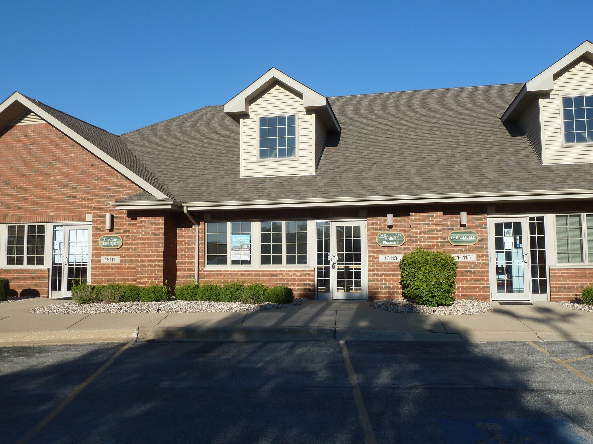 16111-16117 LaSalle St, South Holland, IL à louer Photo du bâtiment- Image 1 de 4