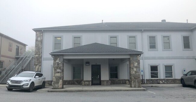 Plus de détails pour 16 Physician Dr, Clyde, NC - Soins de santé à vendre